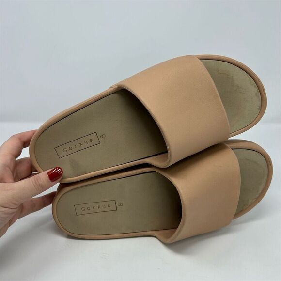 Corky's Women's Slip-On Sandals Size 8 Beige Casual Summer Flat Platform - Picture 9 of 10